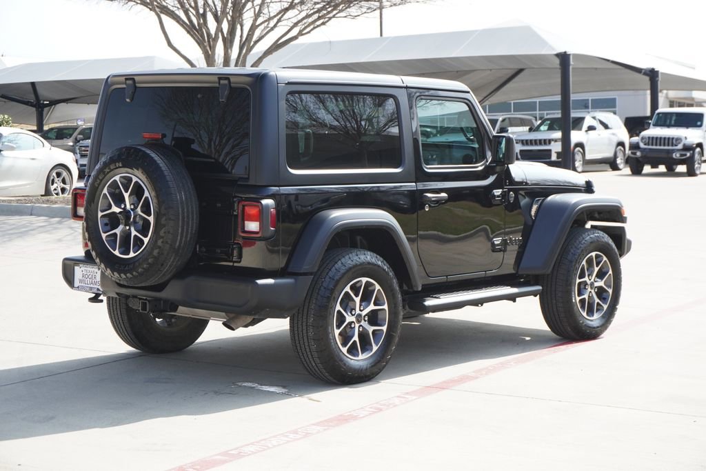Used 2024 Jeep Wrangler Sport S image 5