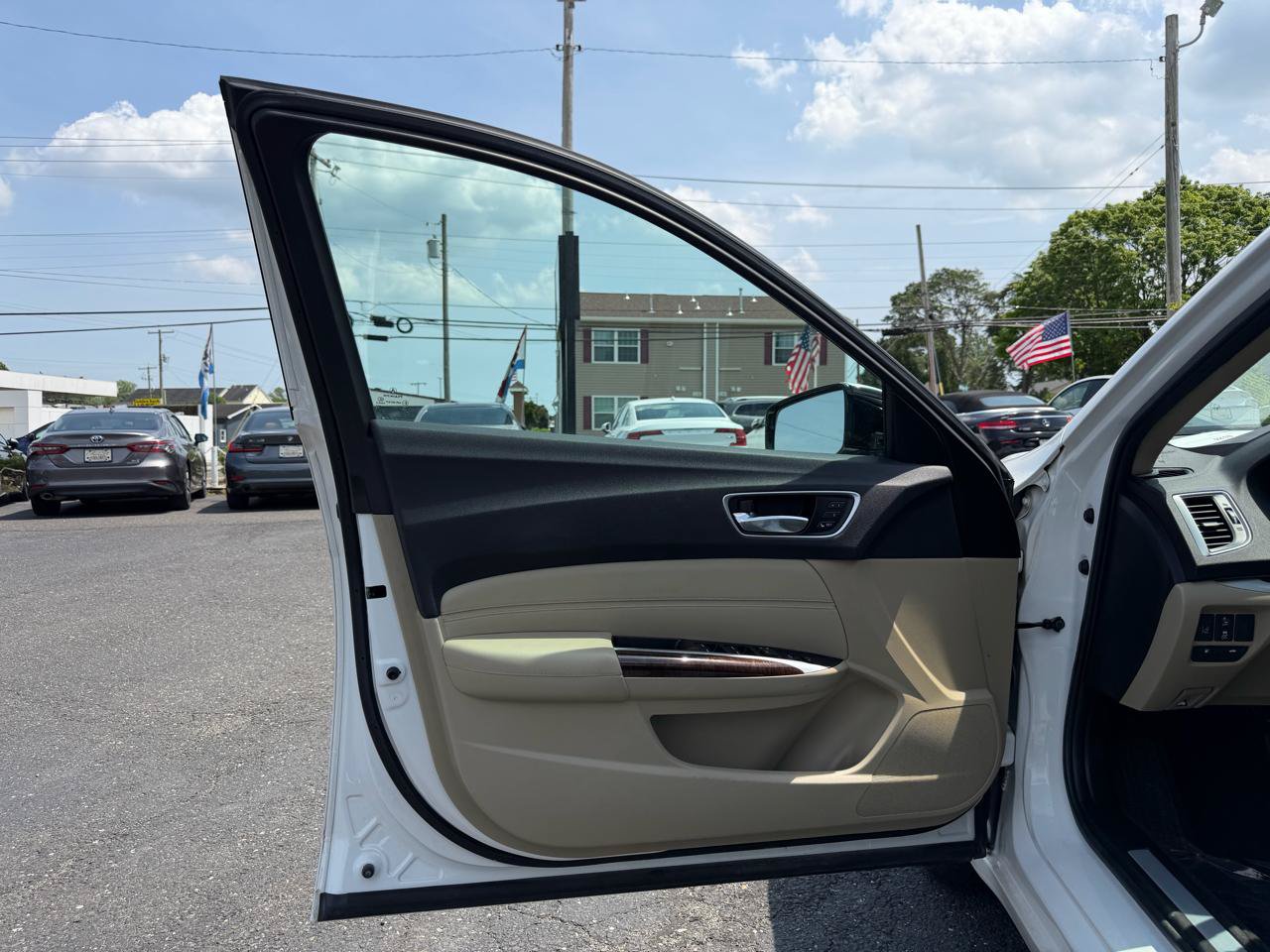 Used 2020 Acura TLX FWD image 9