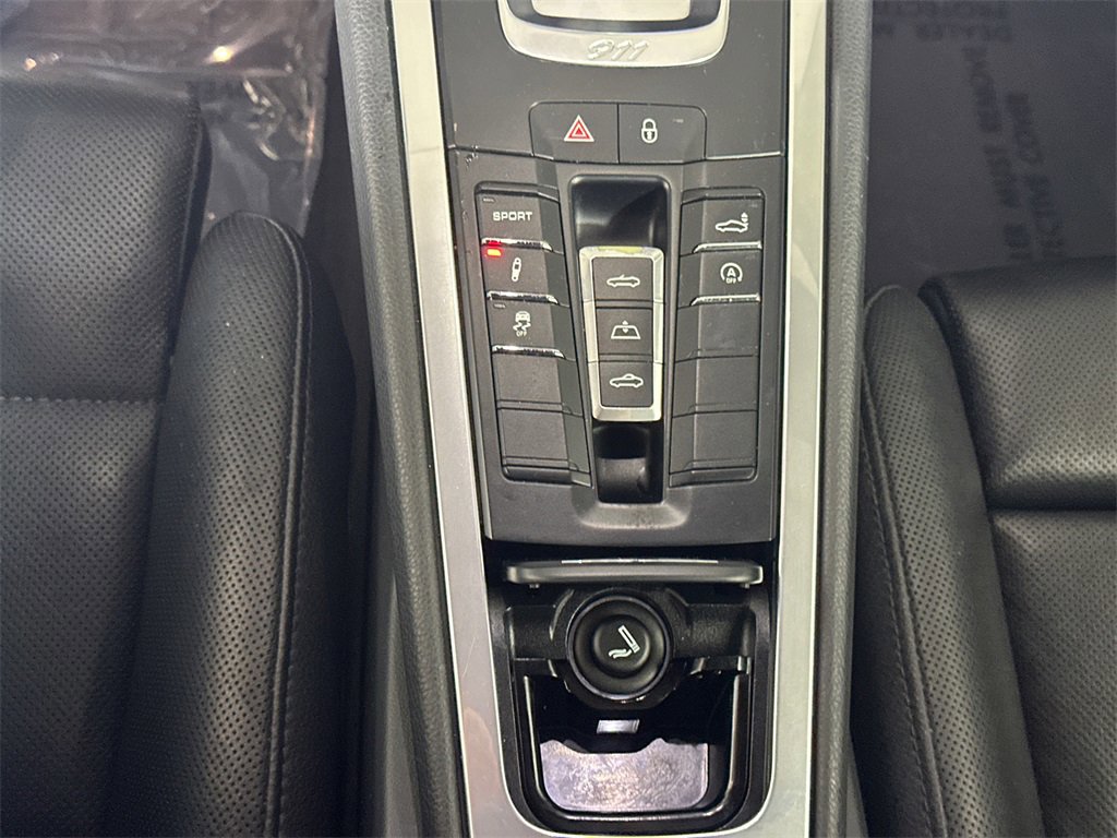 Used 2017 Porsche 911 Carrera image 30