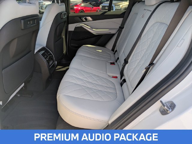 Used 2023 BMW X5 xDrive40i w/ Premium Package AWD/4WD image 25