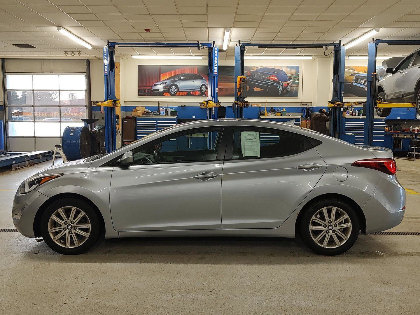 Used 2015 Hyundai Elantra SE w/ Option Group 02 image 23