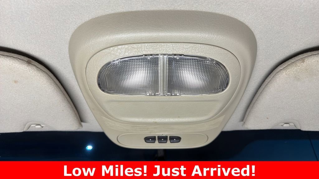 Used 2005 GMC Envoy SLE w/ Sle Preferred Equipment Group image 18