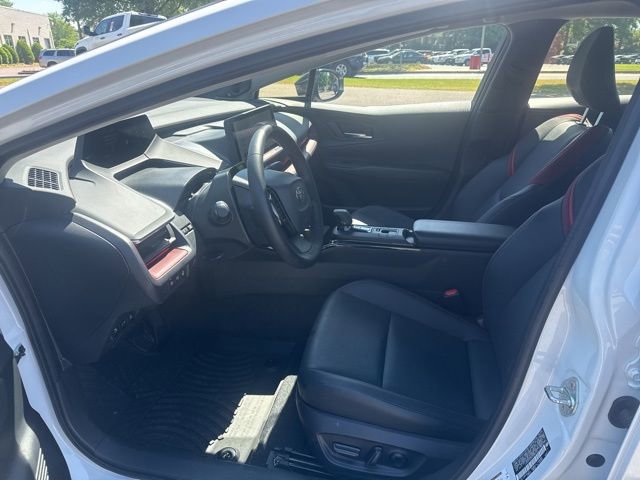 Used 2025 Toyota Prius Plug-In Hybrid w/ Limited Premium Package FWD image 24