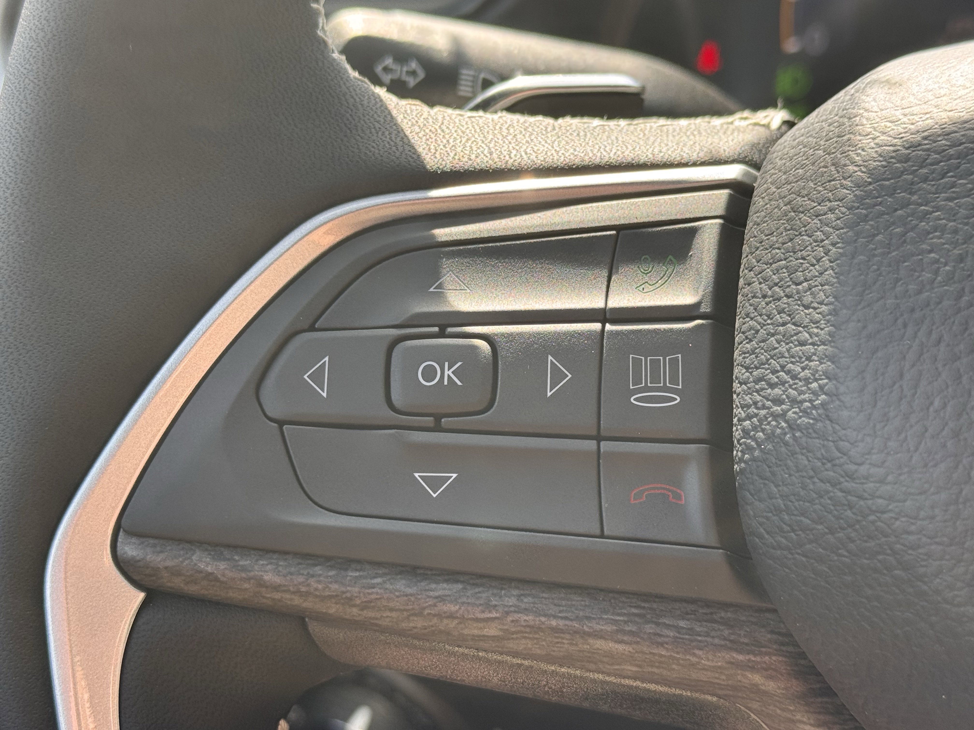 New 2026 Jeep Grand Cherokee Limited AWD/4WD image 14