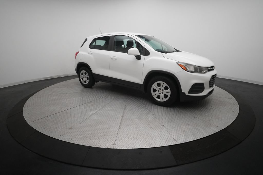 Used 2017 Chevrolet Trax LS FWD image 33