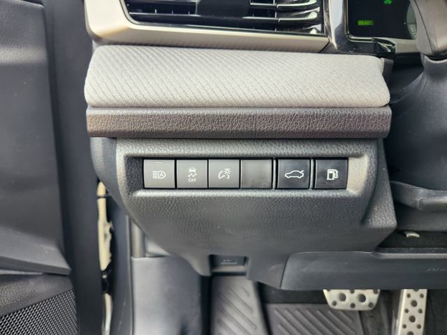 Used 2025 Toyota Camry SE w/ Convenience Package image 21
