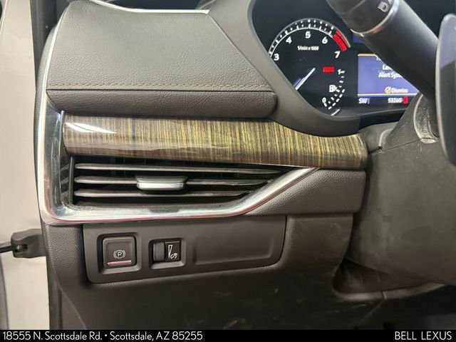 Used 2019 Cadillac XT4 Premium Luxury w/ Enhanced Visibility Package image 14