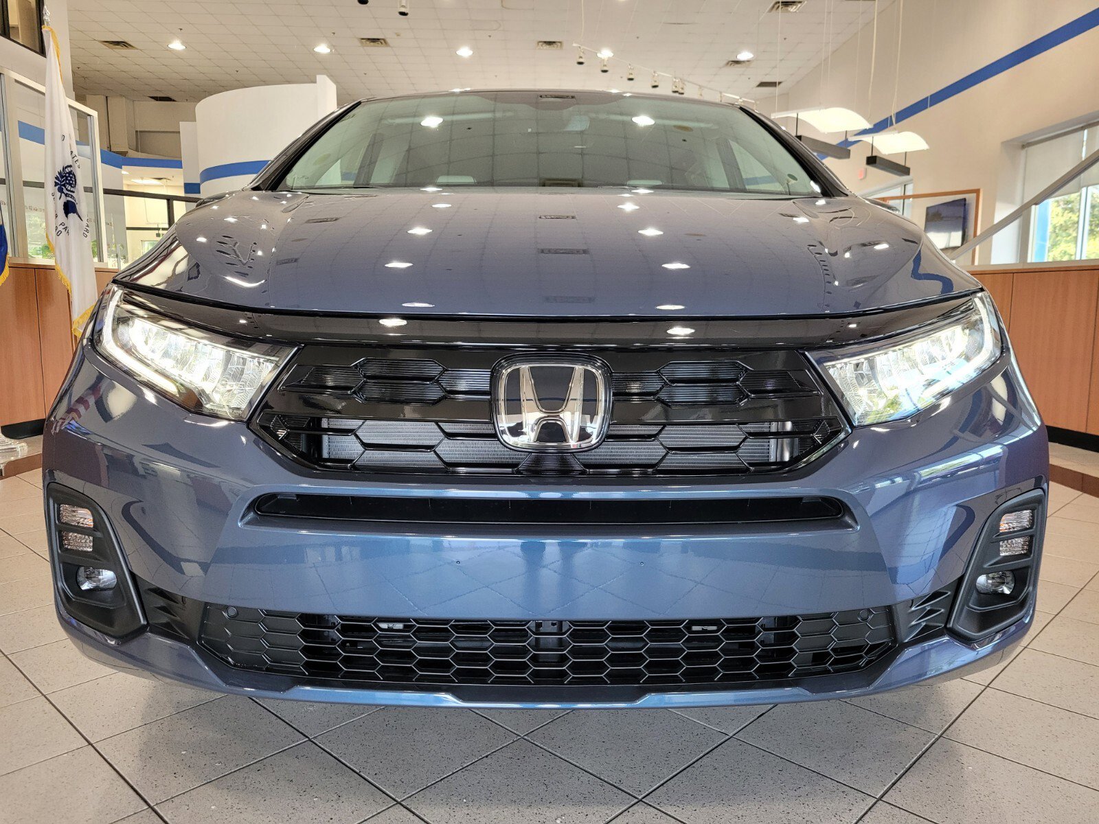 New 2026 Honda Odyssey Touring image 2