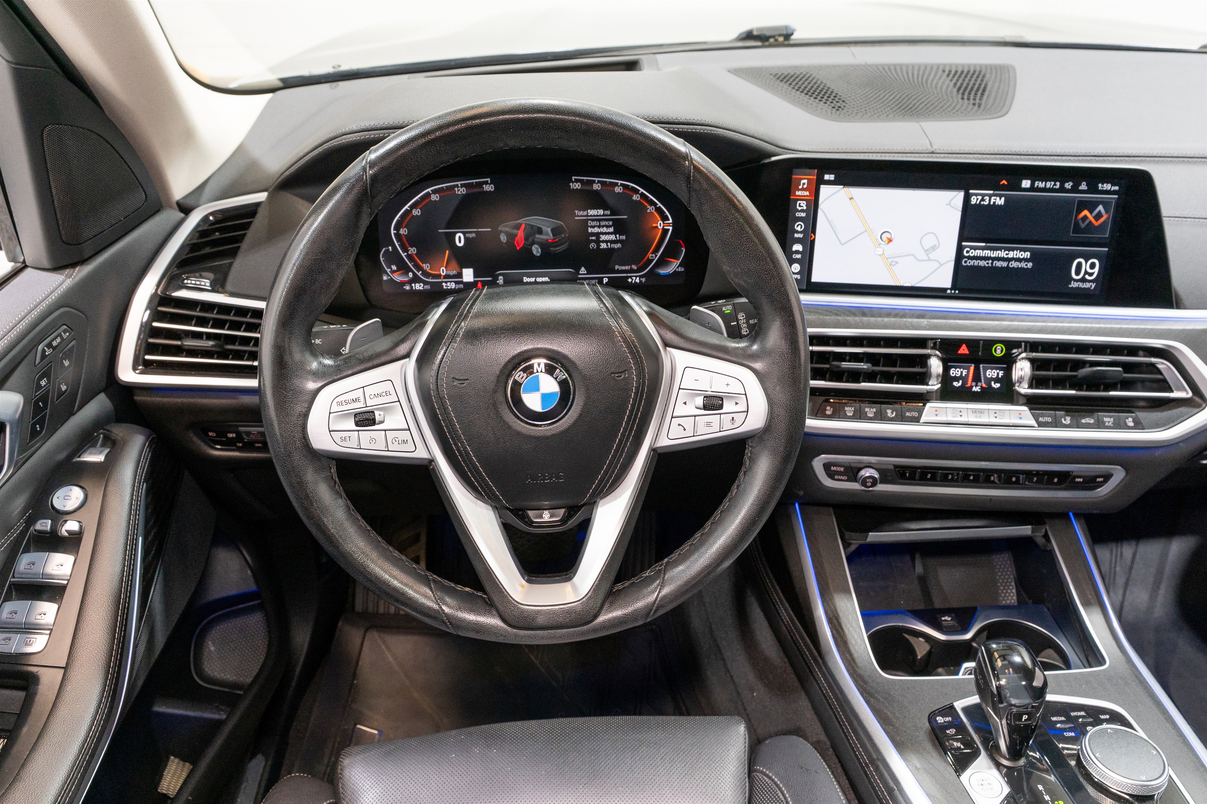 Used 2022 BMW X7 xDrive40i w/ Premium Package image 11