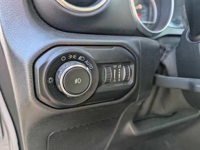 Used 2020 Jeep Wrangler Unlimited Sahara w/ Dual Top Group image 16