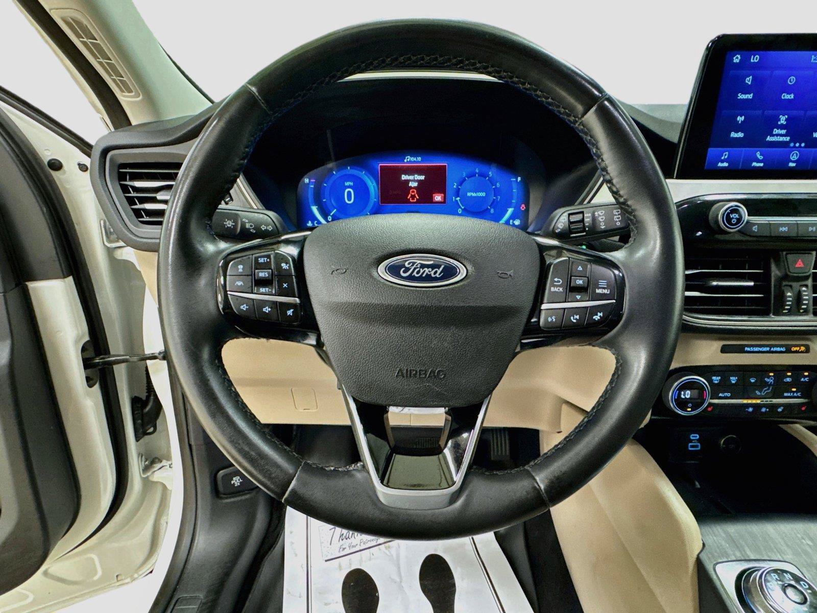 Used 2021 Ford Escape SEL w/ Technology Package FWD image 11