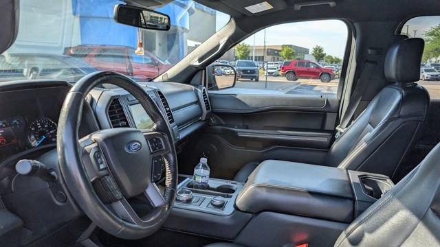 Used 2019 Ford Expedition XLT w/ Equipment Group 202A AWD/4WD image 8
