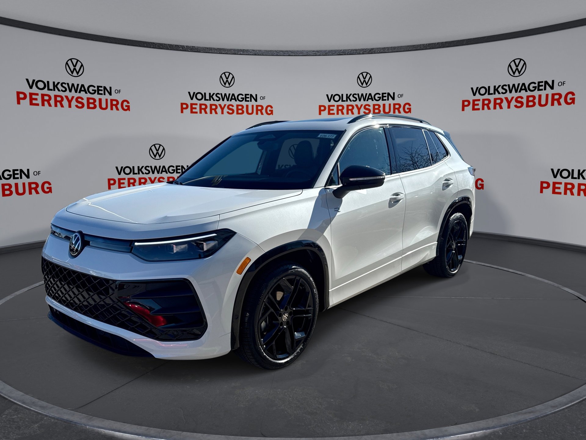 New 2026 Volkswagen Tiguan SE R-Line image 5