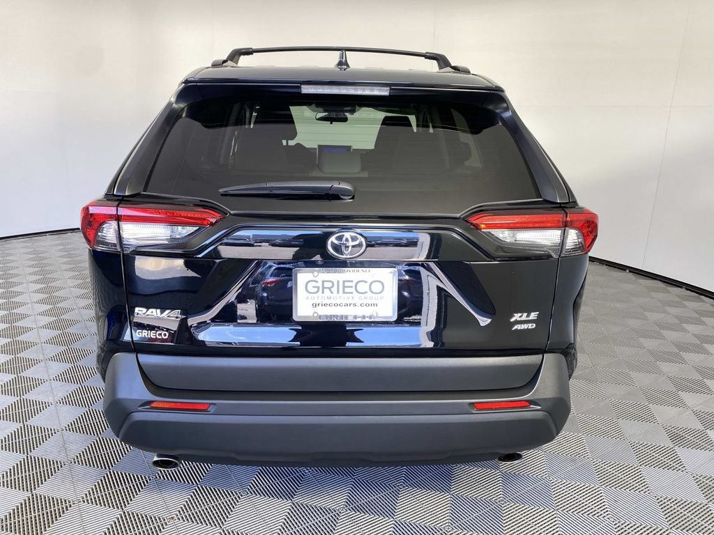 Used 2024 Toyota RAV4 XLE w/ Convenience Package AWD/4WD image 7