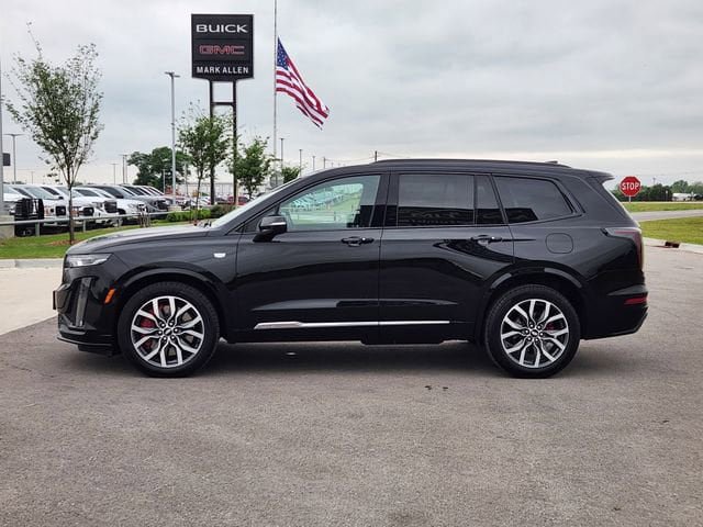Used 2024 Cadillac XT6 Sport AWD/4WD image 4