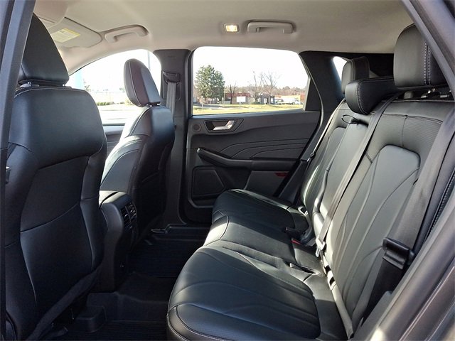Certified 2025 Ford Escape Platinum w/ Premium Technology Package image 10