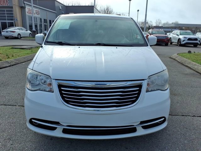 Used 2015 Chrysler Town & Country Touring image 20