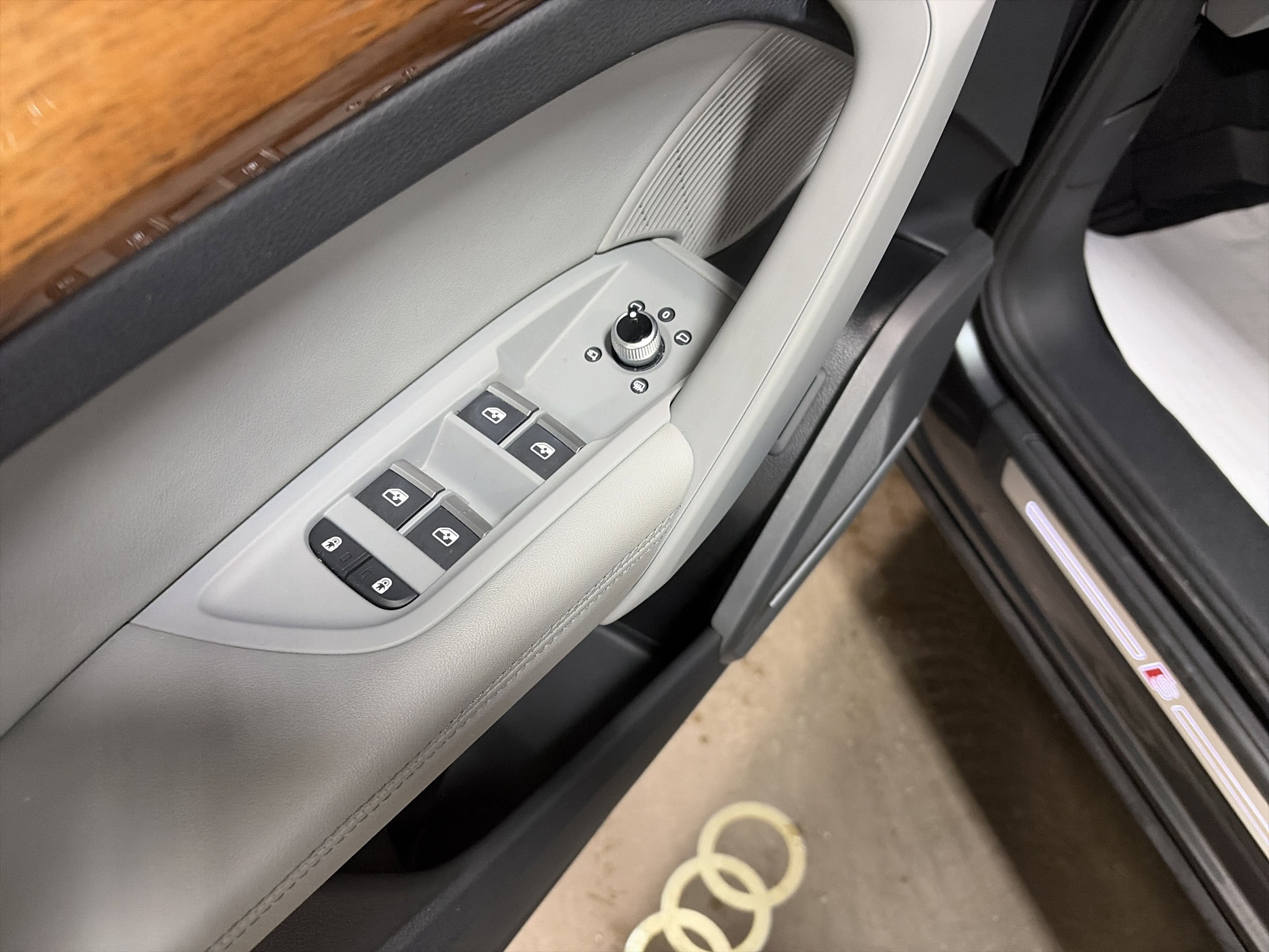 Used 2022 Audi Q5 2.0T Premium Plus image 24