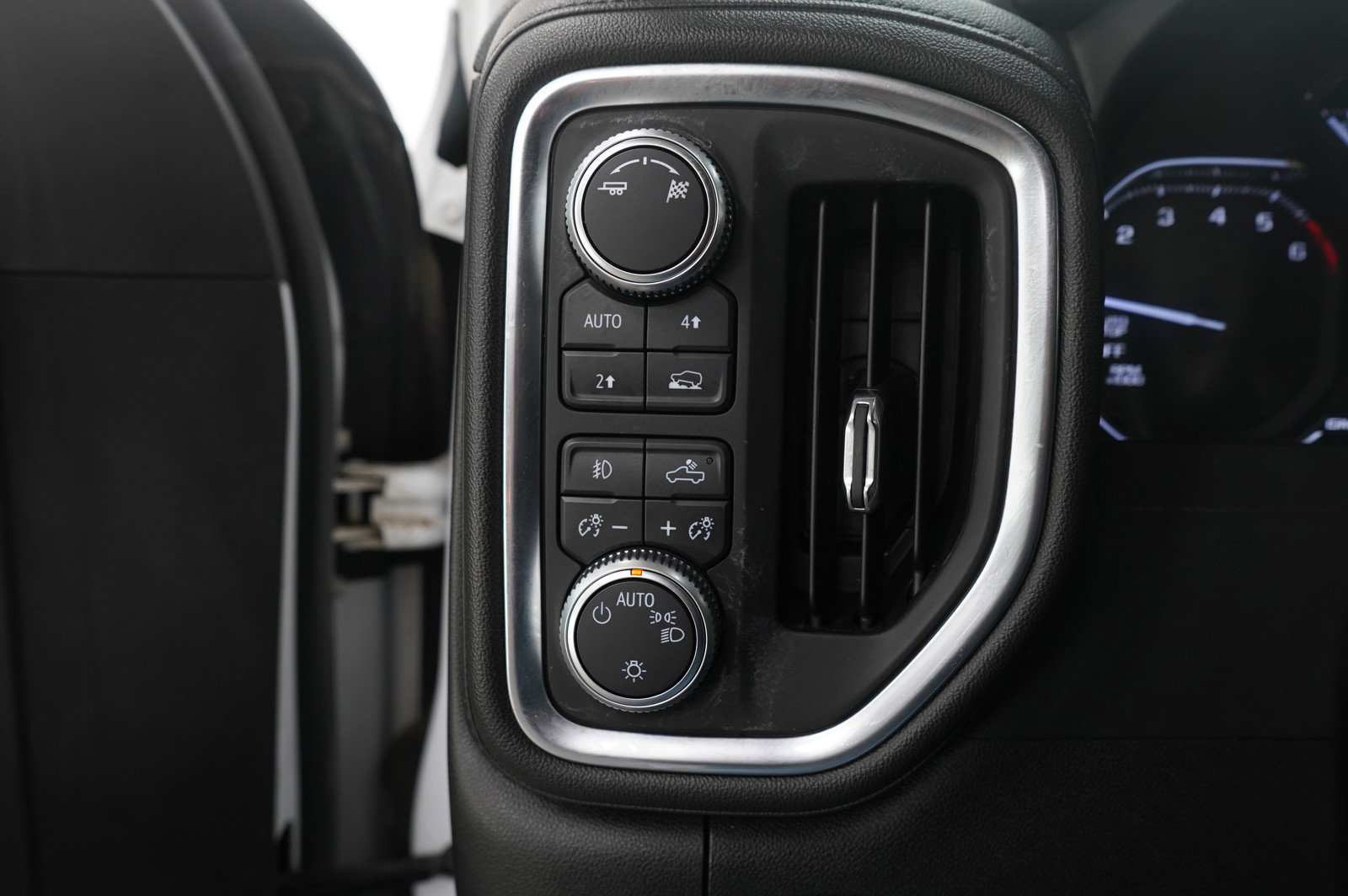 Used 2019 GMC Sierra 1500 Elevation image 24