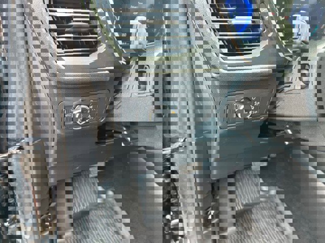 Certified 2022 Ford Escape SEL w/ Technology Package AWD/4WD image 12