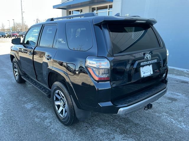 Used 2022 Toyota 4Runner TRD Off-Road image 2
