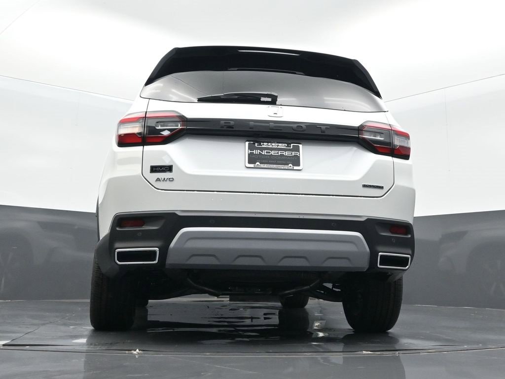 New 2025 Honda Pilot Touring image 20