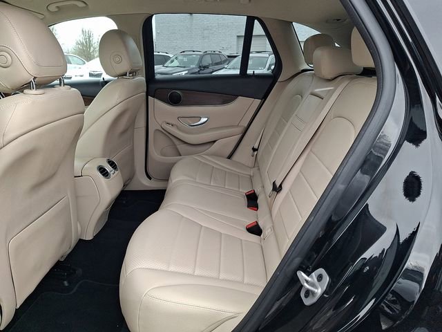 Used 2022 Mercedes-Benz GLC 300 4MATIC image 10