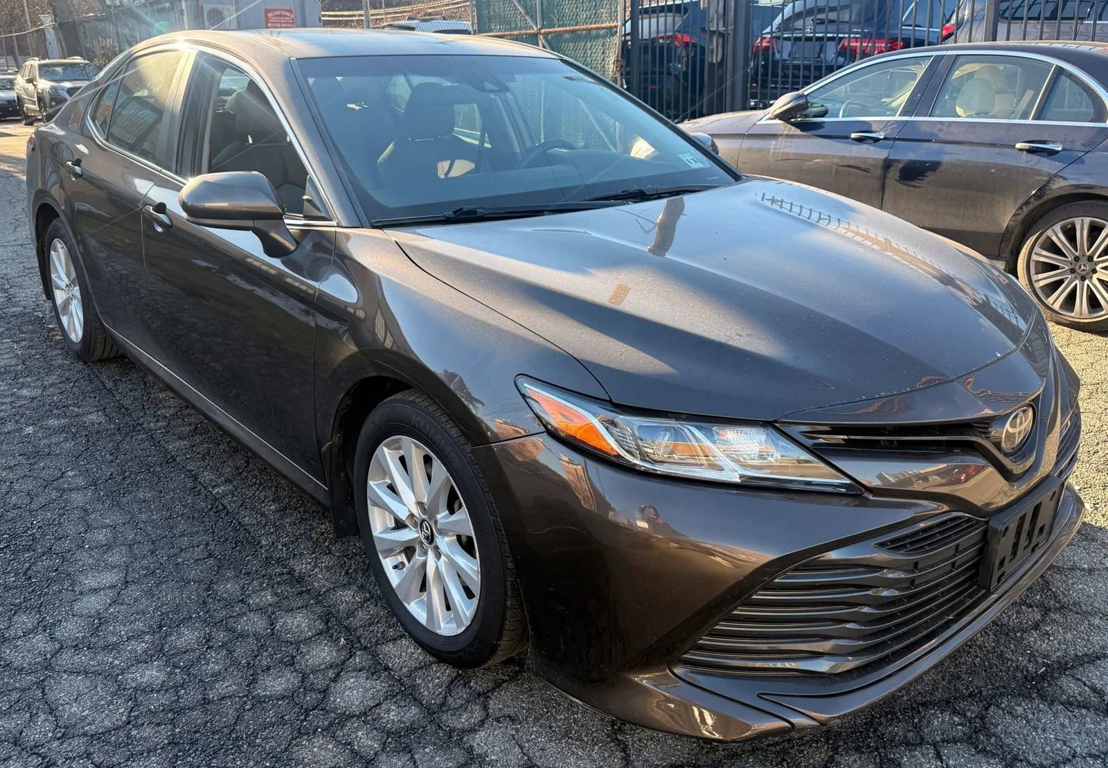 Used 2018 Toyota Camry LE w/ Protection Package (Q2) FWD image 3