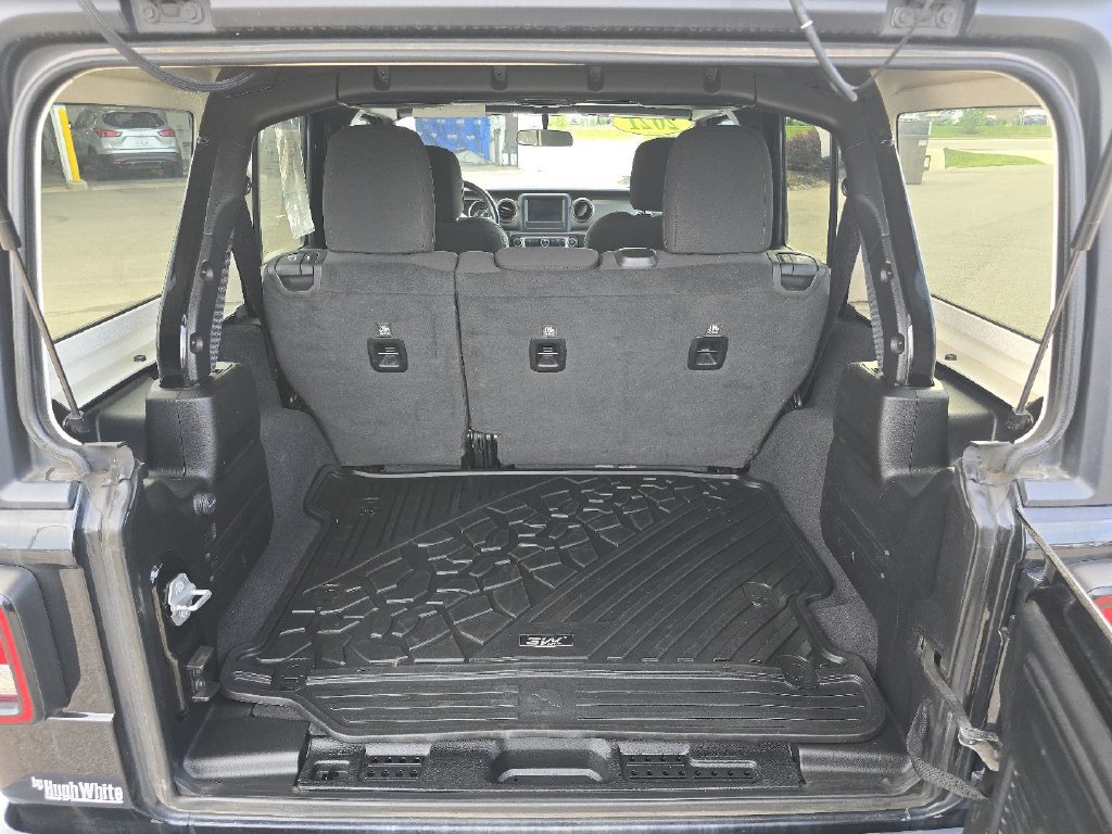 Used 2021 Jeep Wrangler Unlimited Sport AWD/4WD image 17