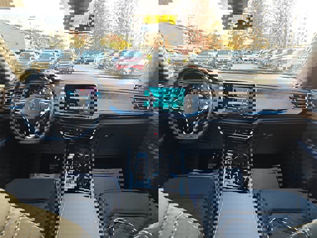 New 2026 Volkswagen Atlas SE image 5