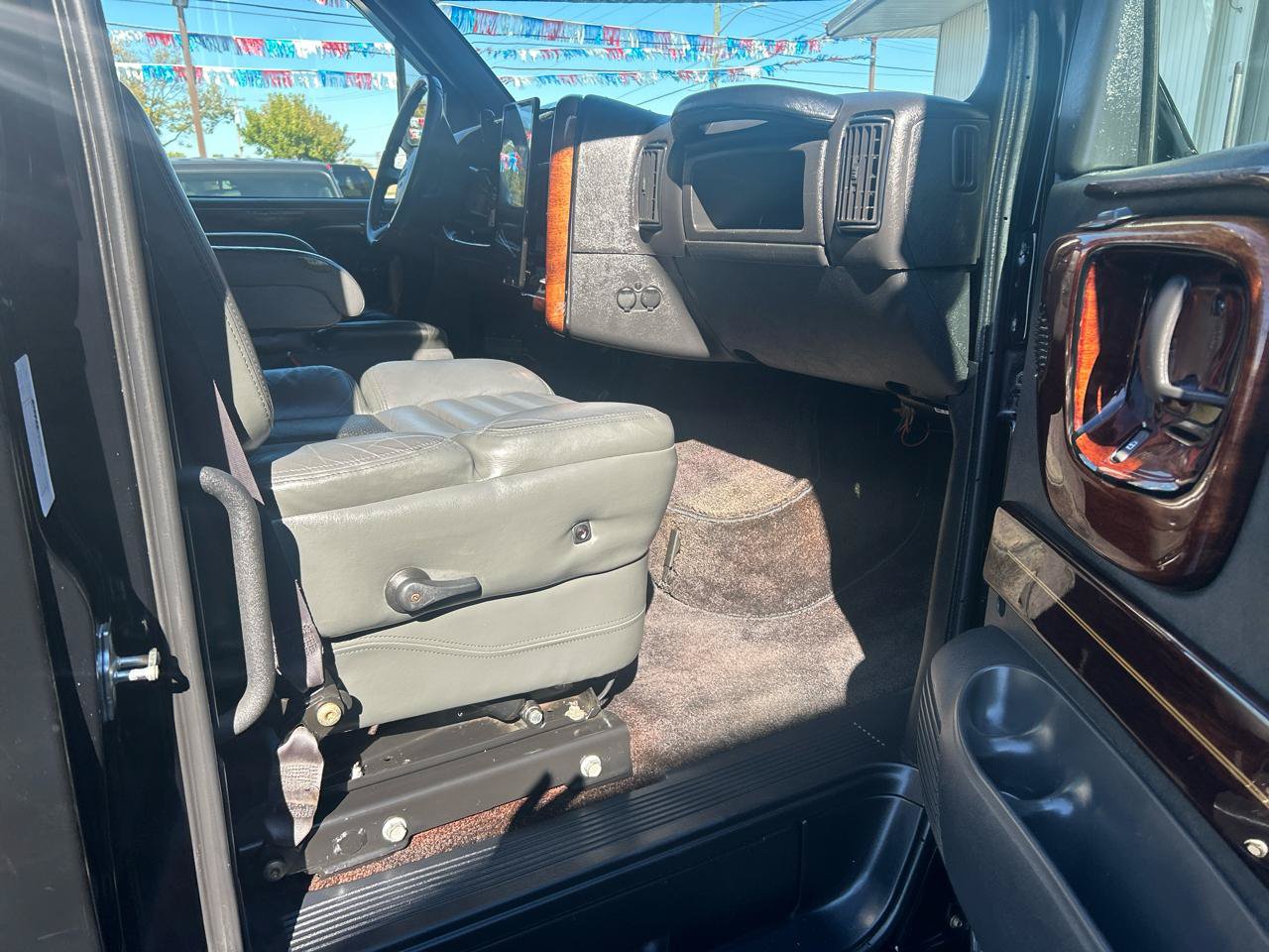 Used 2007 GMC TopKick C4500 2WD Crew Cab image 18