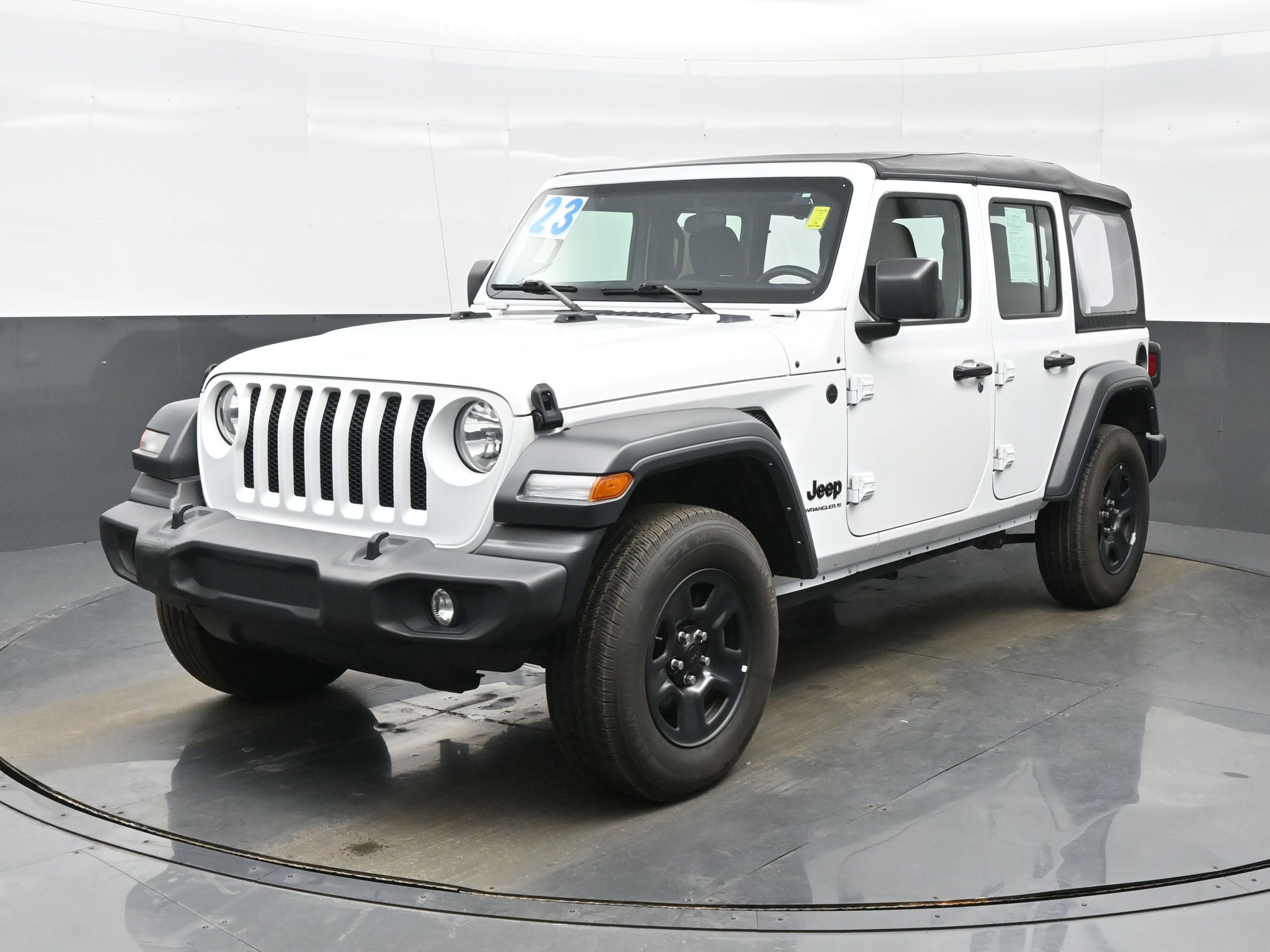 Used 2023 Jeep Wrangler Unlimited Sport image 2
