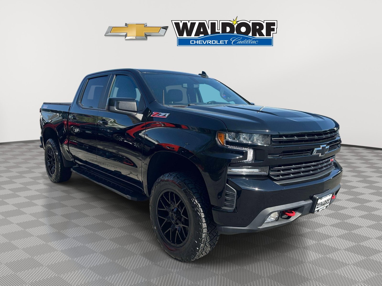 Used 2021 Chevrolet Silverado 1500 LT Trail Boss w/ Convenience Package II image 1