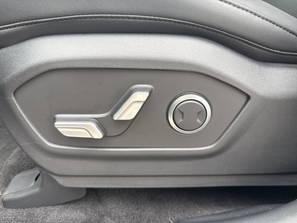 New 2027 Hyundai Santa Fe SEL FWD image 12