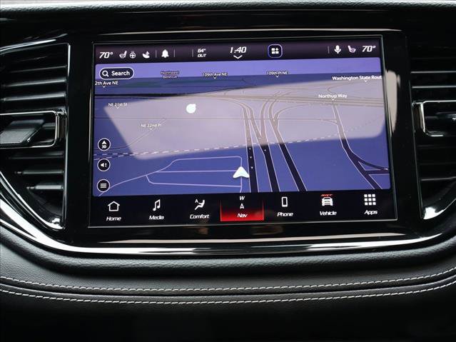 Used 2022 Dodge Durango SRT w/ Technology Group AWD/4WD image 18