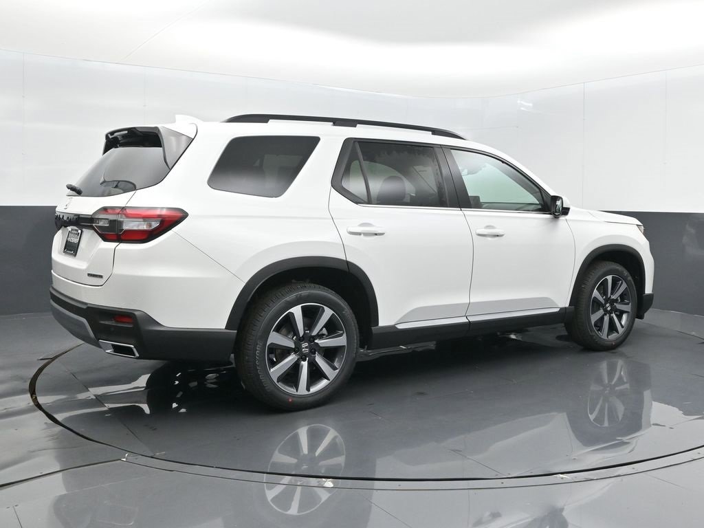 New 2025 Honda Pilot Touring image 22