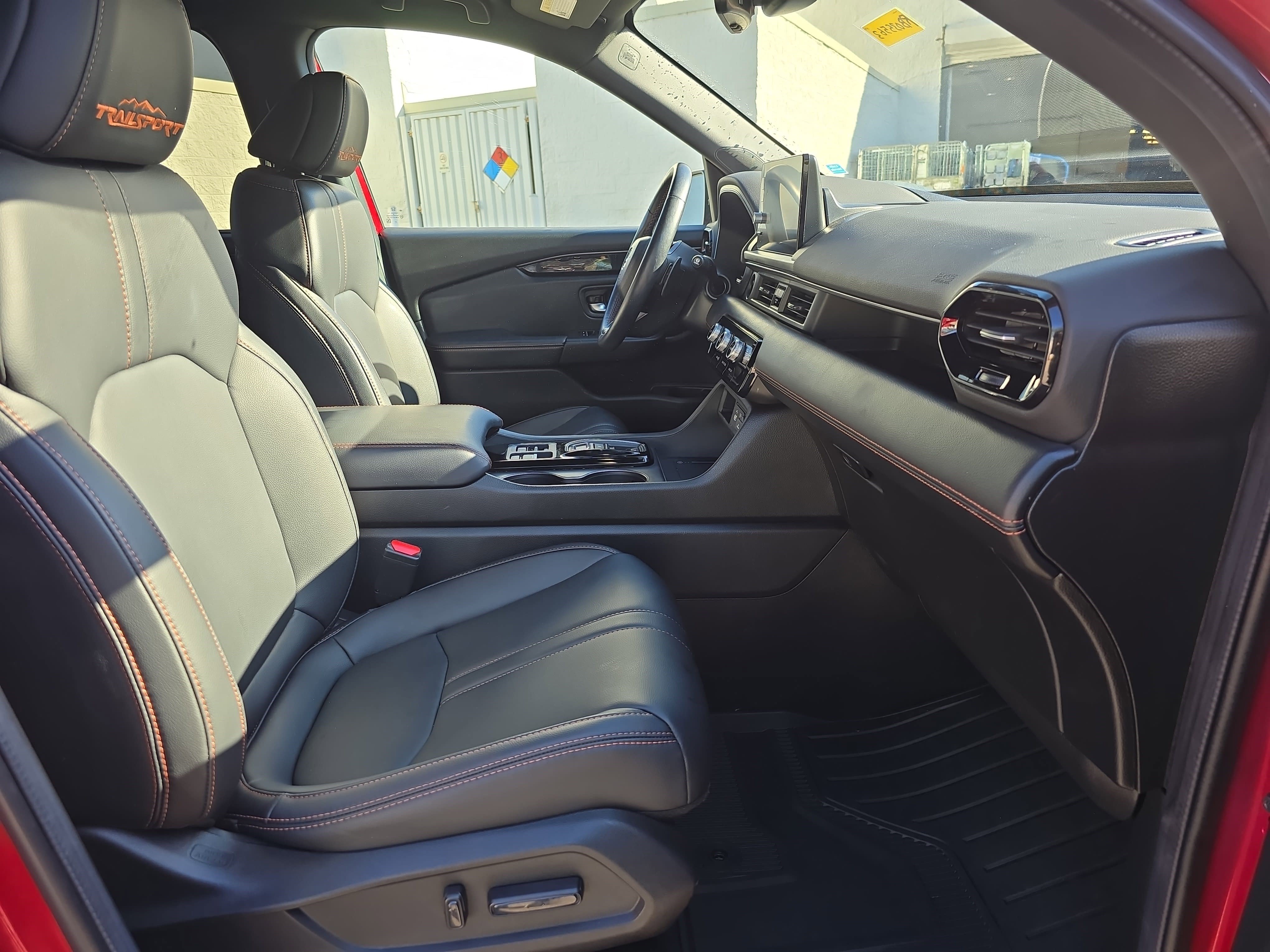 Certified 2024 Honda Pilot TrailSport image 10