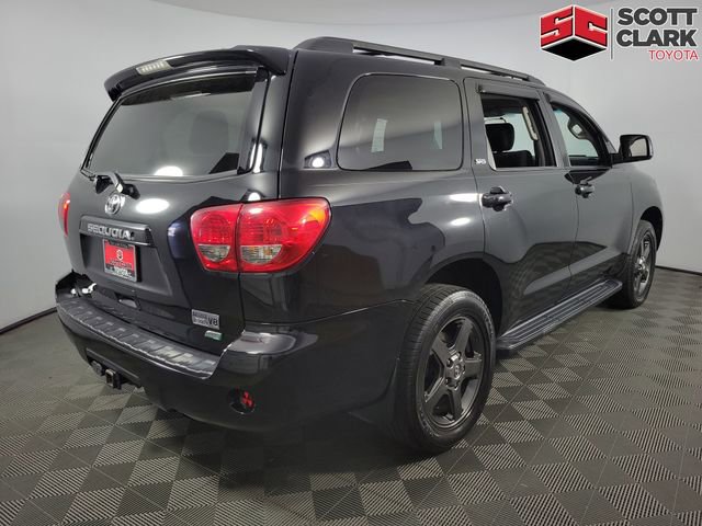 Used 2017 Toyota Sequoia SR5 image 8