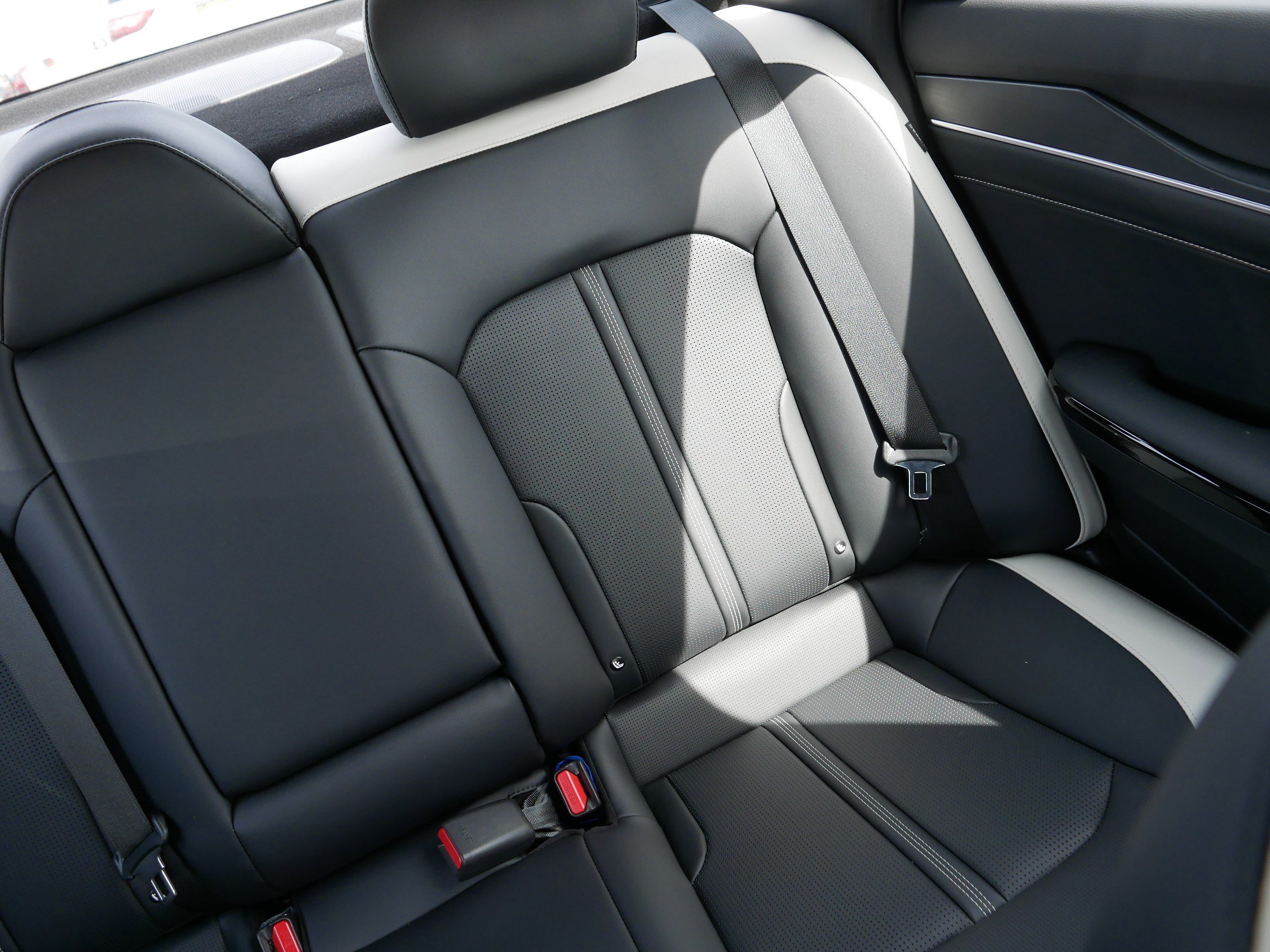 Certified 2025 Kia K5 GT-Line w/ GT-Line Premium Package image 14