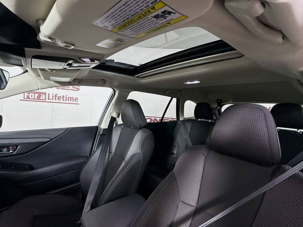 Certified 2025 Subaru Outback Premium w/ Popular Package #1 AWD/4WD image 12