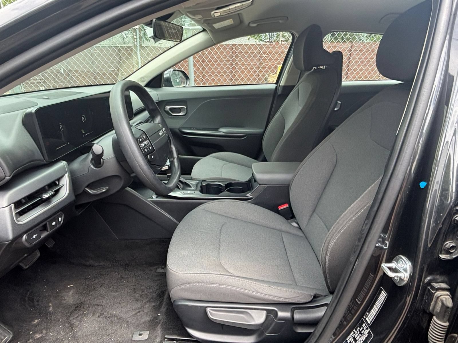 Used 2025 Kia K4 FWD image 22