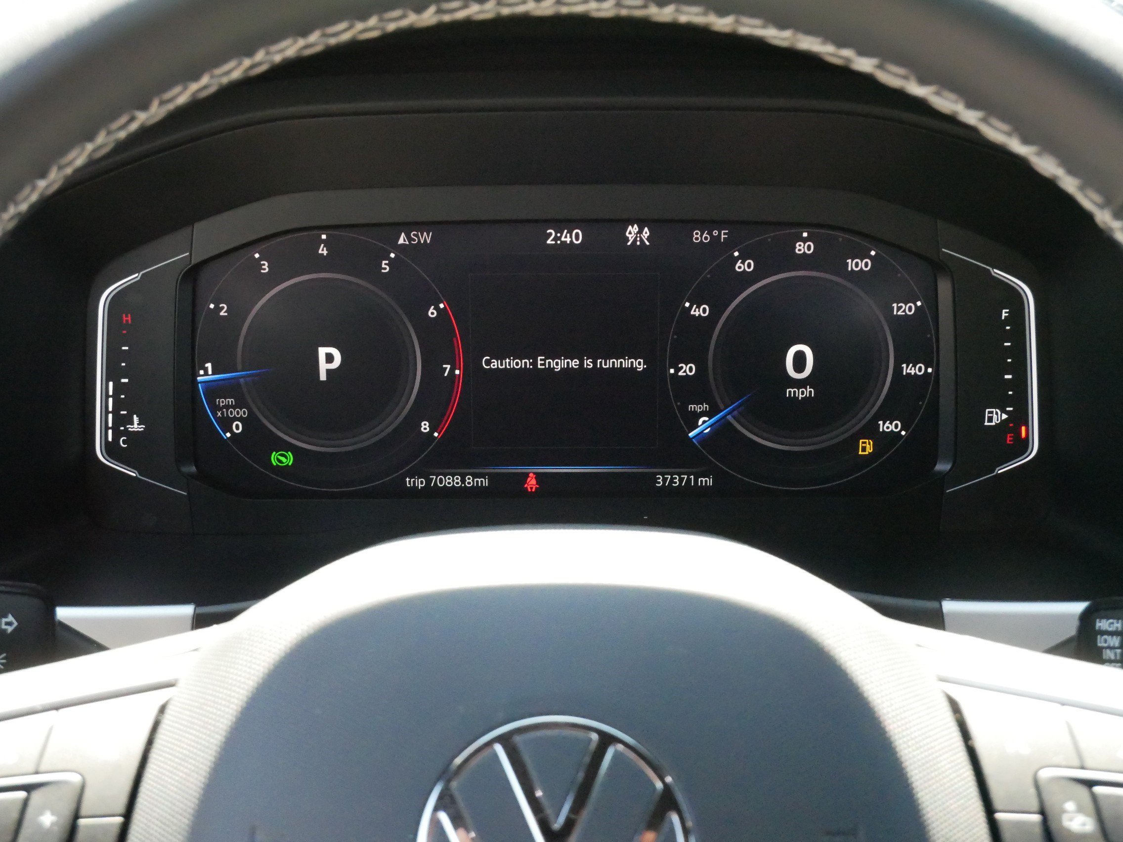 Certified 2023 Volkswagen Atlas Cross Sport SE w/ Panoramic Sunroof Package AWD/4WD image 14