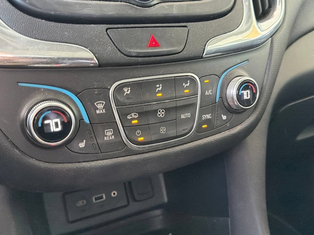 Used 2021 Chevrolet Equinox LT FWD image 31