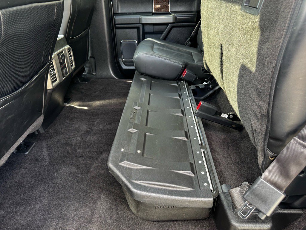 Used 2015 Ford F150 Platinum w/ Equipment Group 701A Luxury image 28
