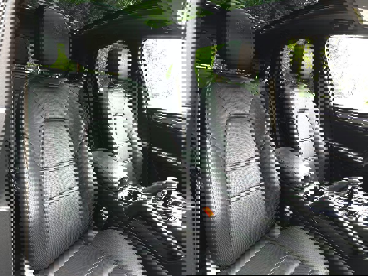 Used 2023 Porsche Cayenne Platinum Edition image 20