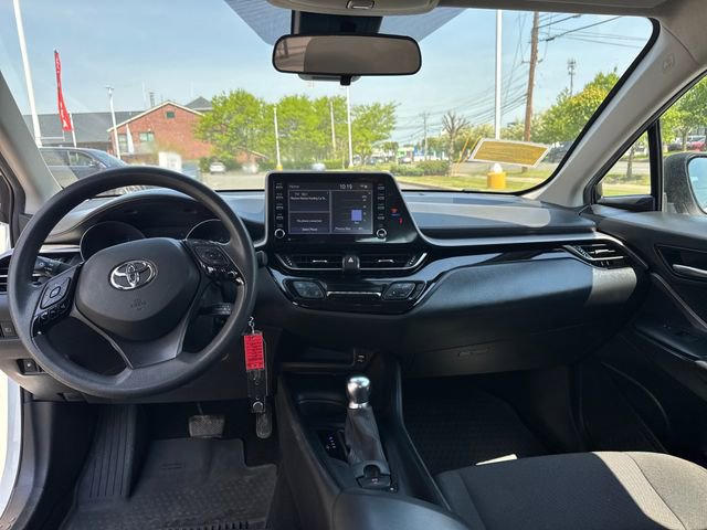 Used 2021 Toyota C-HR LE FWD image 15