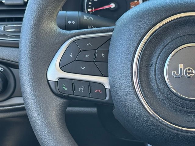 Used 2023 Jeep Renegade Latitude AWD/4WD image 16