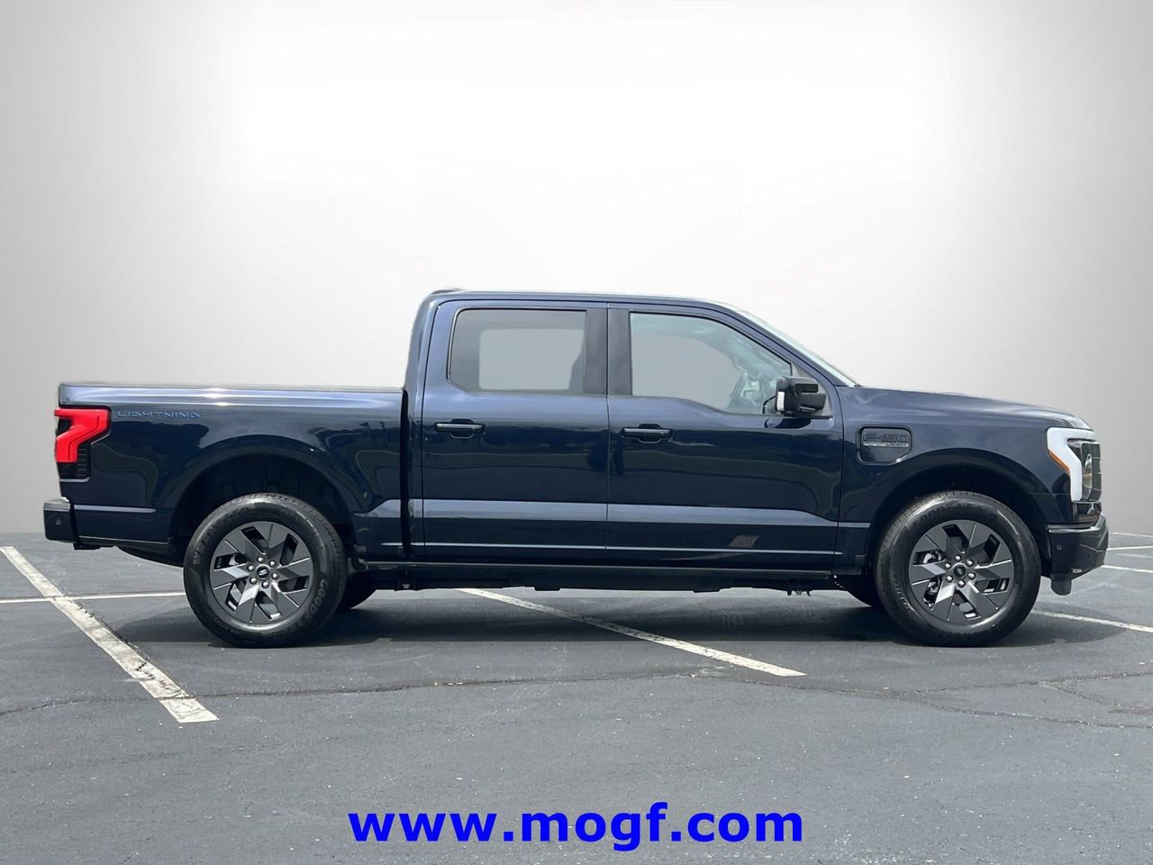 Certified 2023 Ford F150 Lightning Lariat w/ Equipment Group 511A High image 29