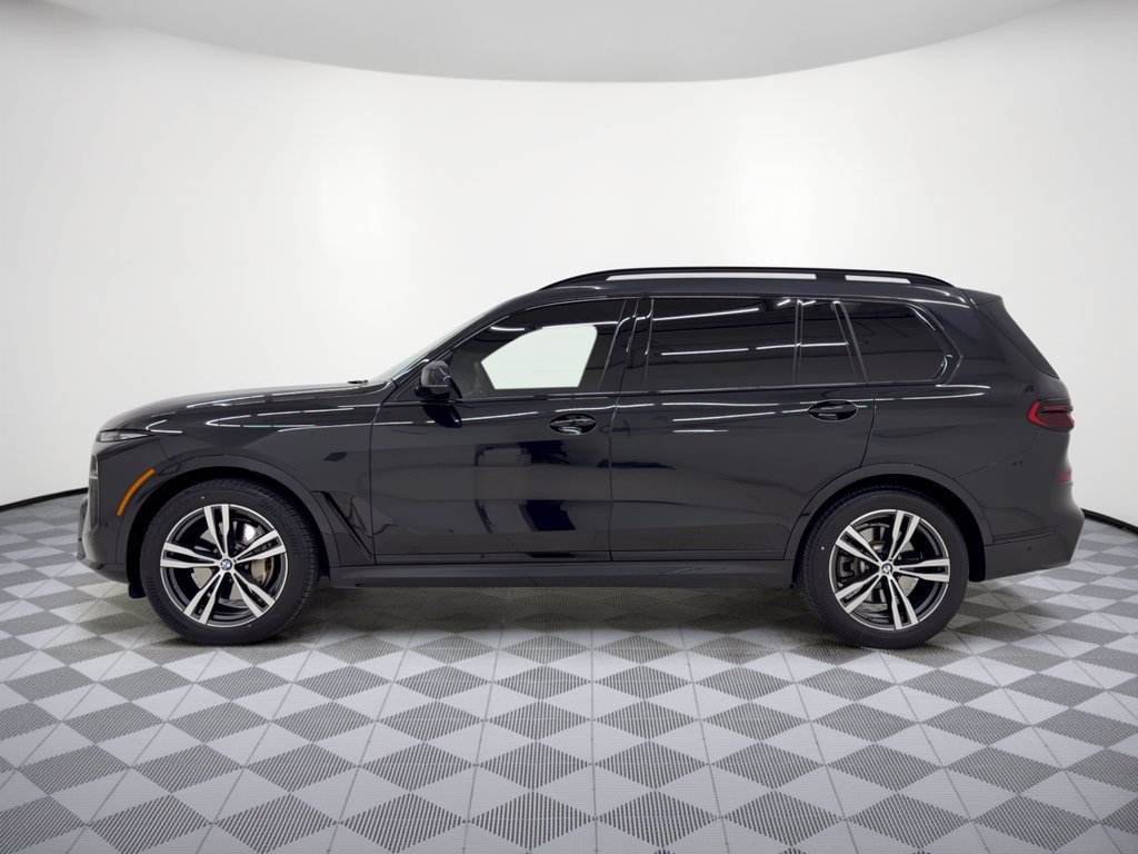 Certified 2024 BMW X7 xDrive40i w/ M Sport Package AWD/4WD image 2