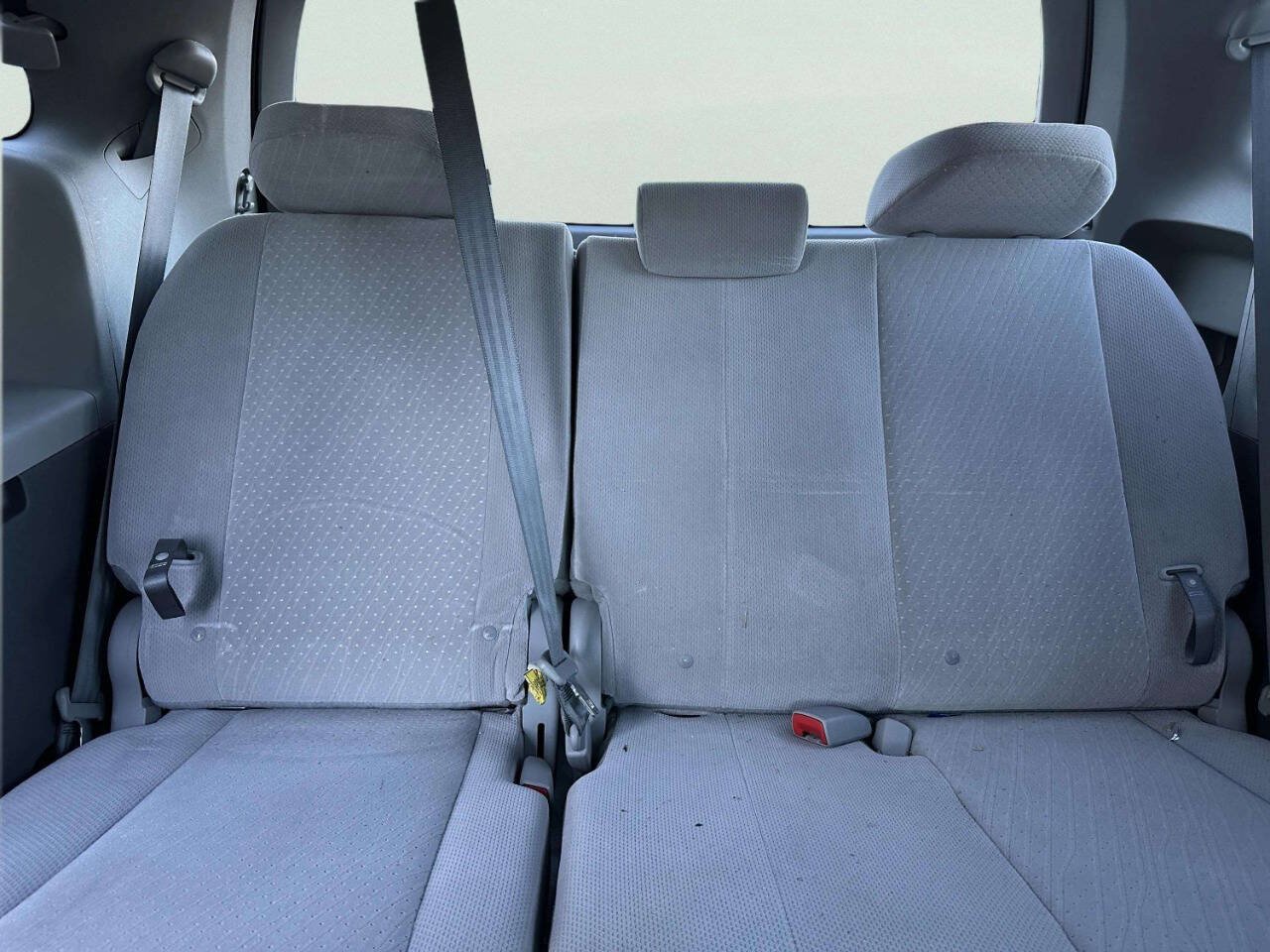 Used 2017 Toyota Sienna LE AWD/4WD image 18